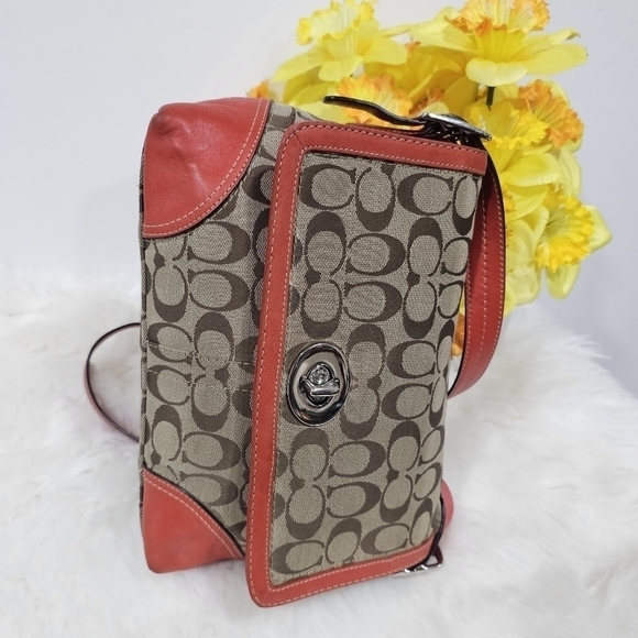 Coach crossbody red/tan - Picture 13 of 15